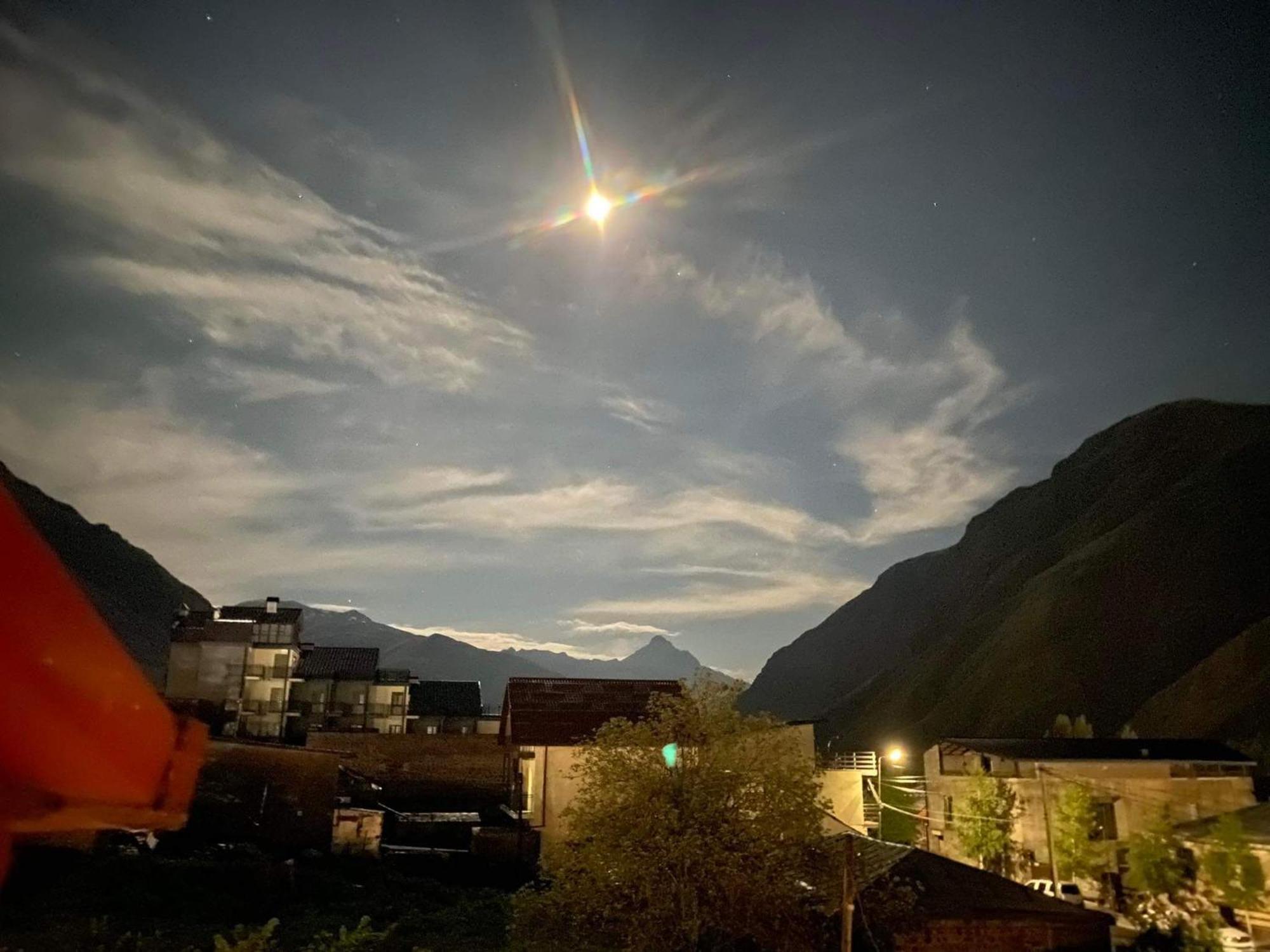 Four Season In Kazbegi Hotel Room photo
