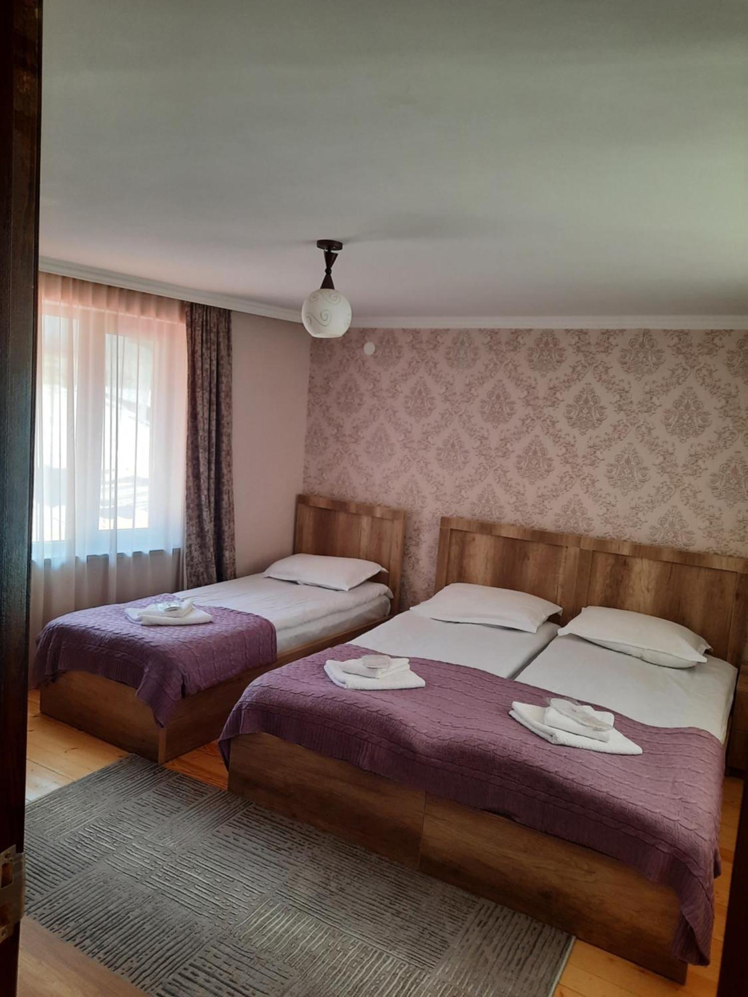 Four Season In Kazbegi Hotel Room photo