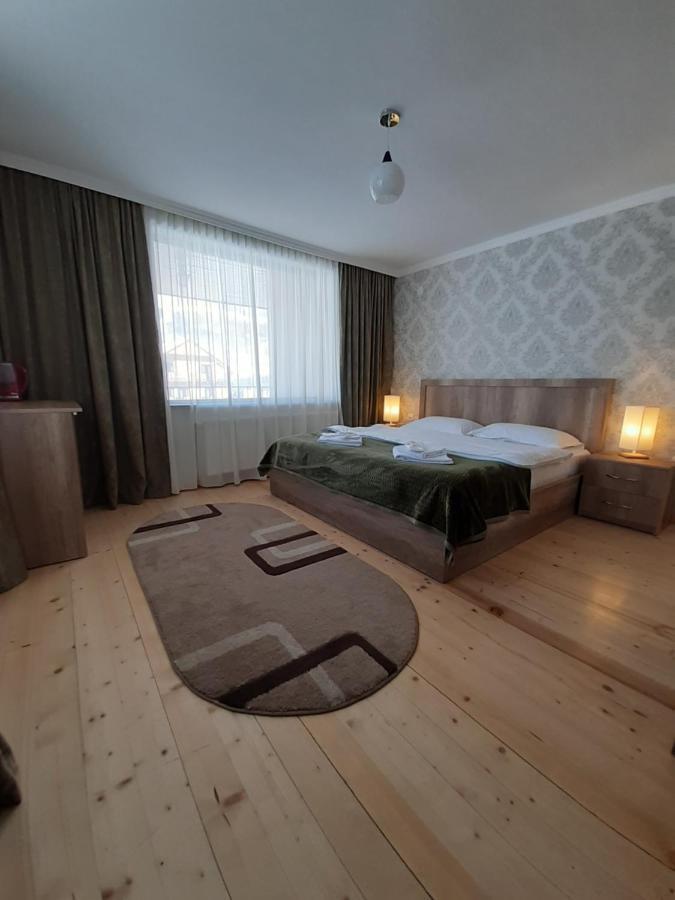 Four Season In Kazbegi Hotel Exterior photo
